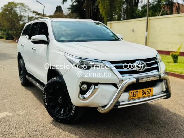 2017 Toyota  Fortuner