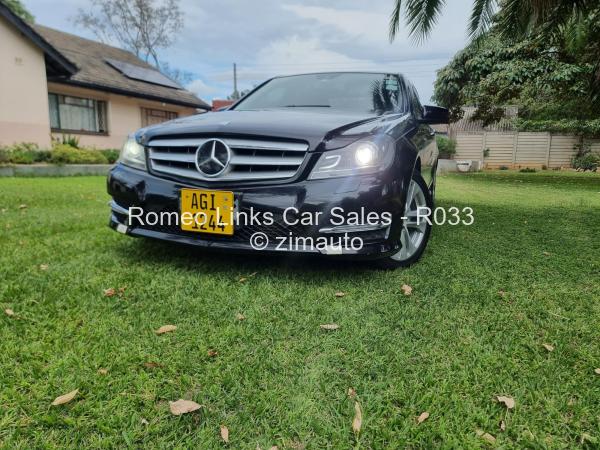2014 - Mercedes Benz C180