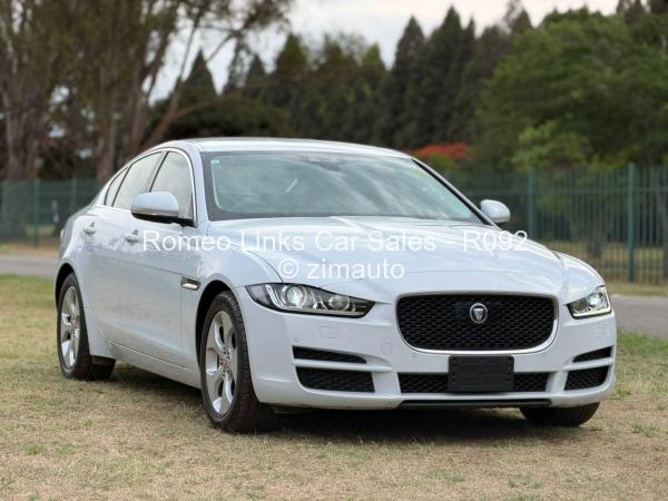 2019 - Jaguar XE