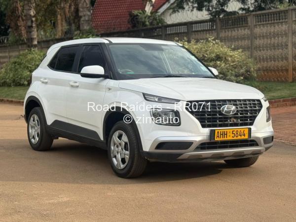 2022 - Hyundai  Venue