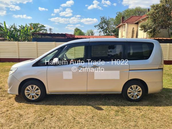 2016 - Nissan  Serena