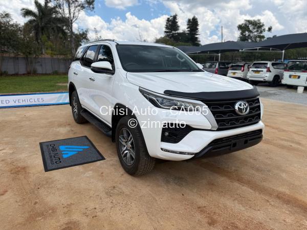 2021 Toyota  Fortuner