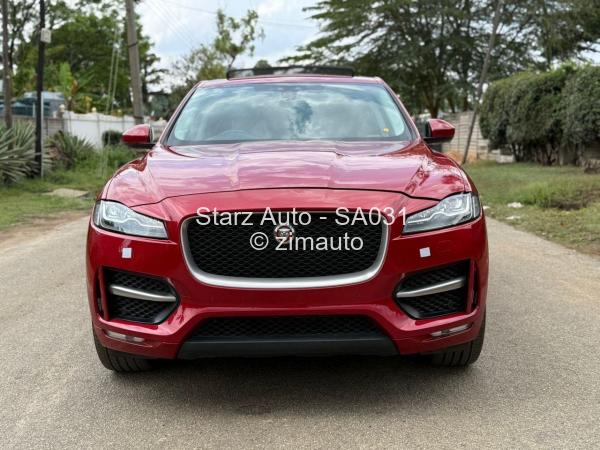 2017 - Jaguar F-Pace
