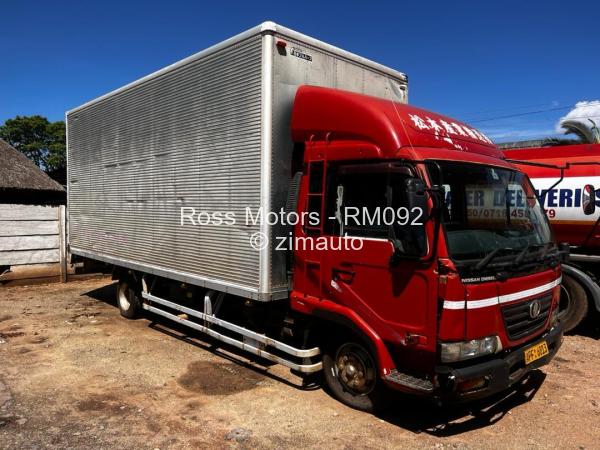 2006 - Nissan  Condor