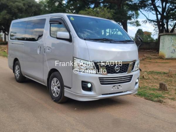 2017 - Nissan  NV350