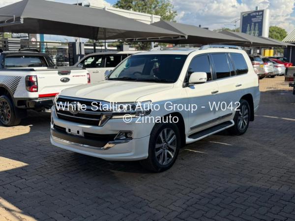 2019 Toyota  Land Cruiser