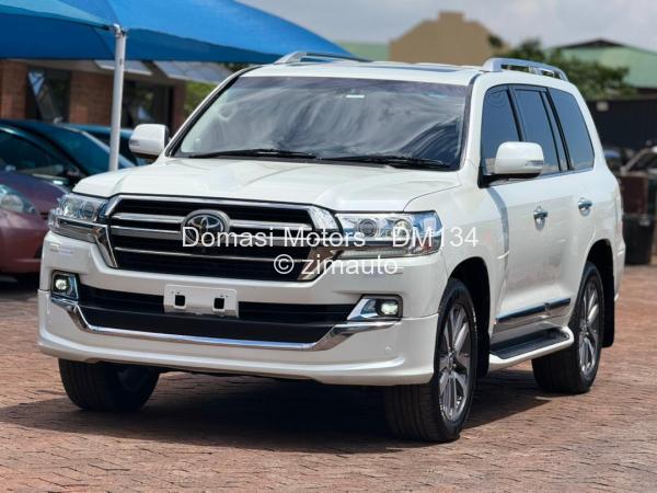 2020 Toyota  Land Cruiser