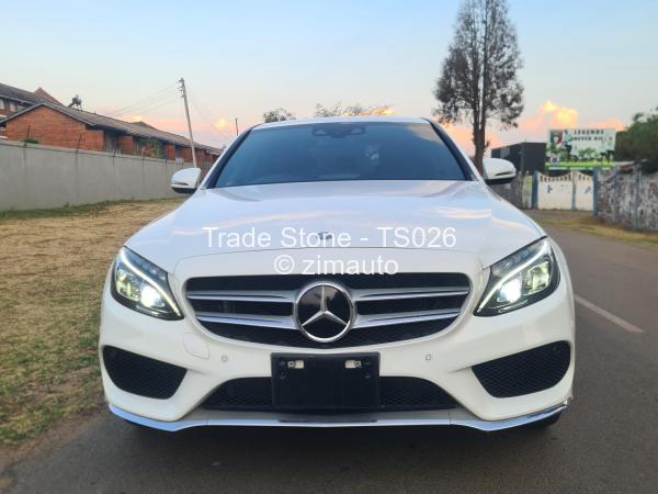 2016 - Mercedes Benz C200