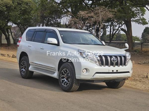 2017 Toyota  Land Cruiser Prado