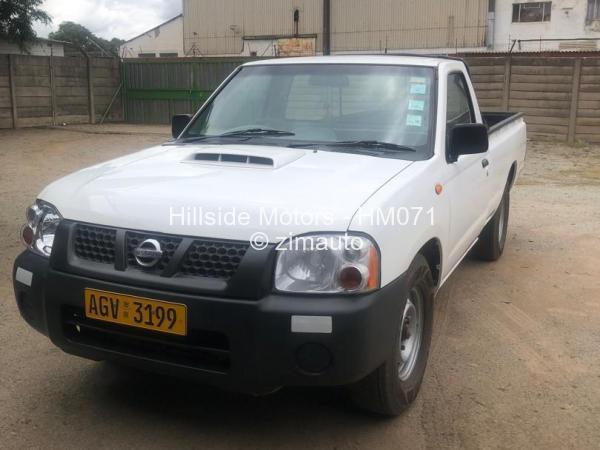 2019 Nissan  Hardbody