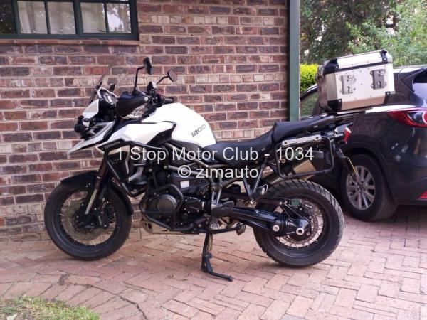 2016 Truimph 1200 xcx