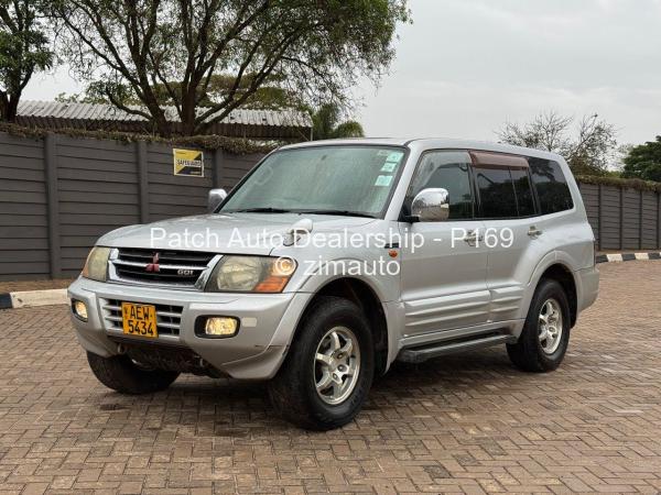 2002 Mitsubishi  Pajero