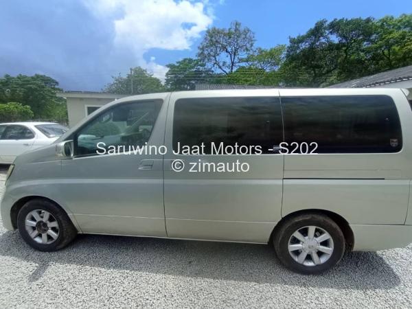 2012 Nissan  Elgrand
