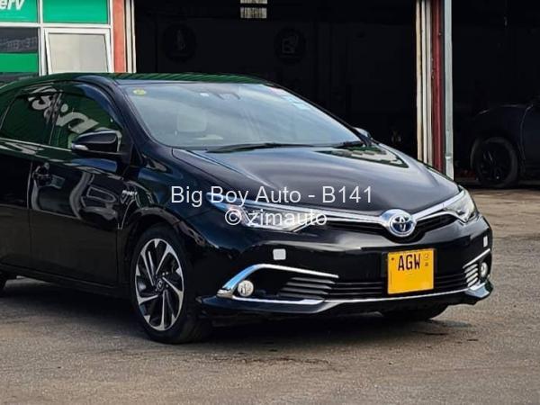 2016 Toyota  Auris
