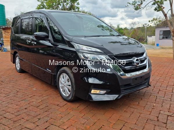 2016 Nissan  Serena