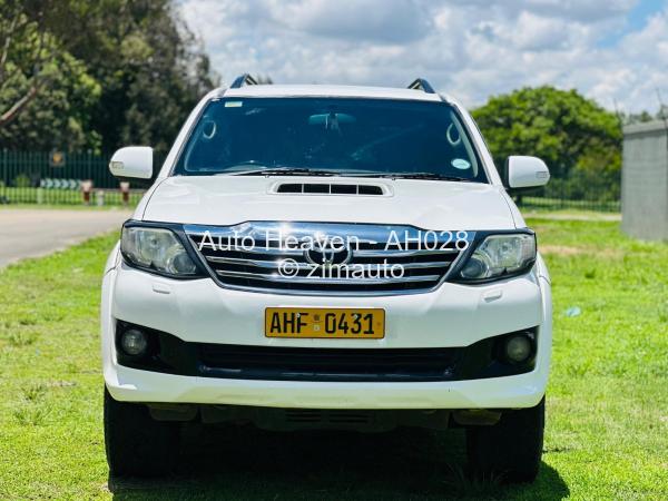 2012 Toyota  Fortuner