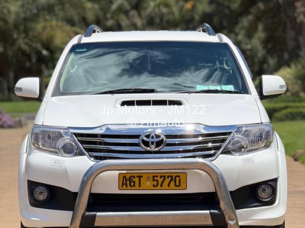 2014 Toyota  Fortuner