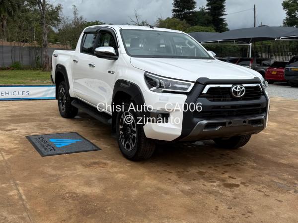 2025 Toyota  HILUX REVO