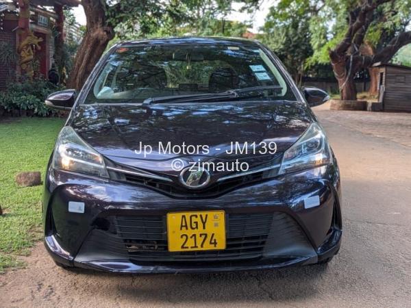 2016 Toyota  Vitz
