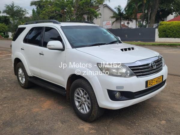 2014 Toyota  Fortuner
