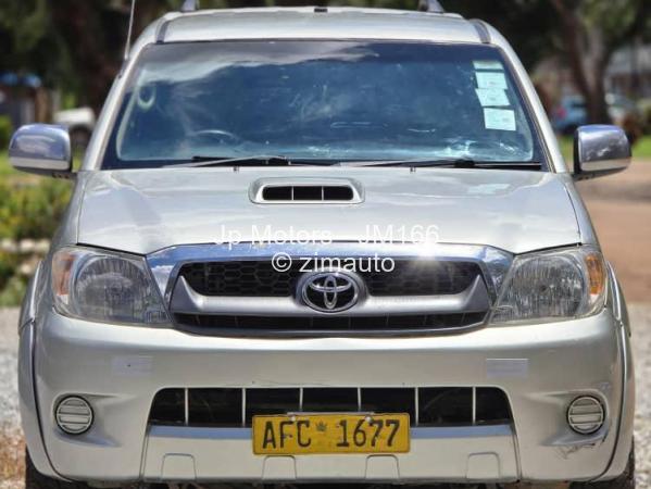 2010 Toyota  Hilux