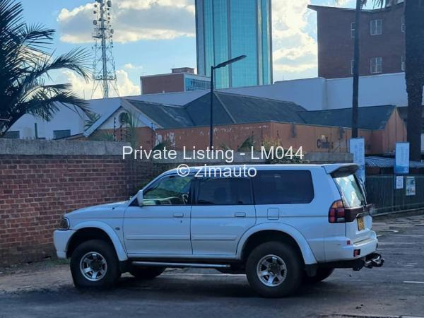 1998 Mitsubishi  Pajero