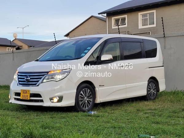 2015 Nissan  Serena