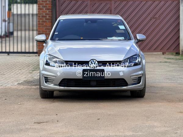 2017 Volkswagen  Golf