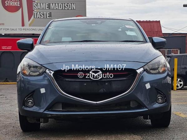 2016 Mazda  Demio
