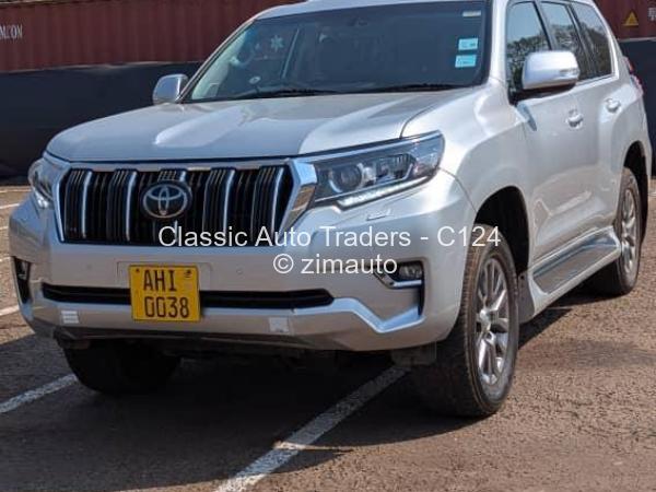 2020 Toyota  Land Cruiser