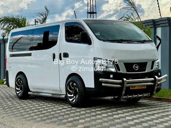 2017 Nissan  NV350