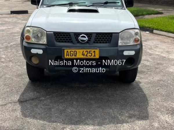 2013 Nissan  NP300 Hardbody