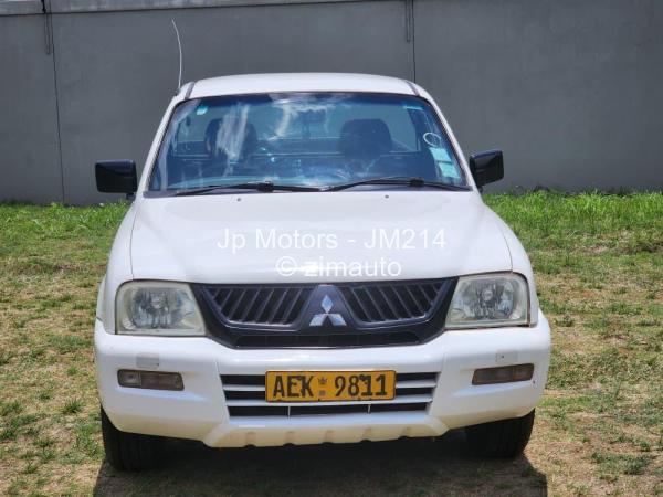 2002 Mitsubishi  Colt