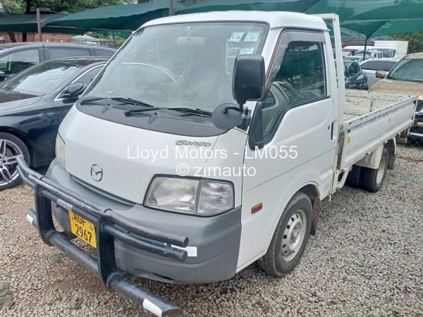 2015 Mazda  Bongo