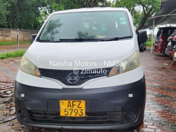 2013 Nissan  NV200