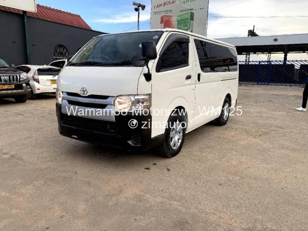 2017 Toyota  Hiace