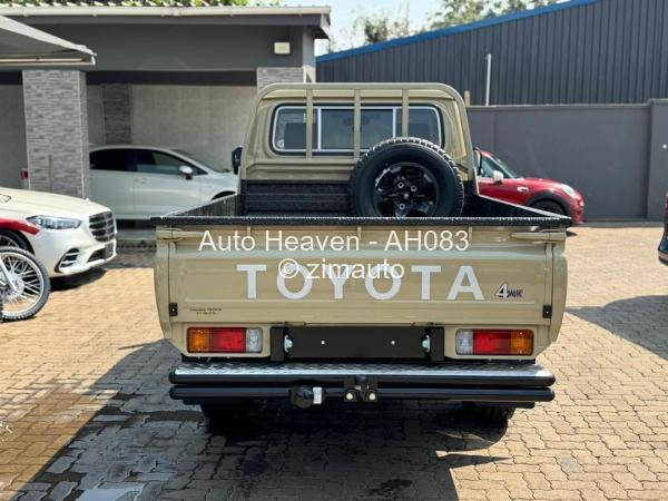 2025 Toyota  Land Cruiser 79