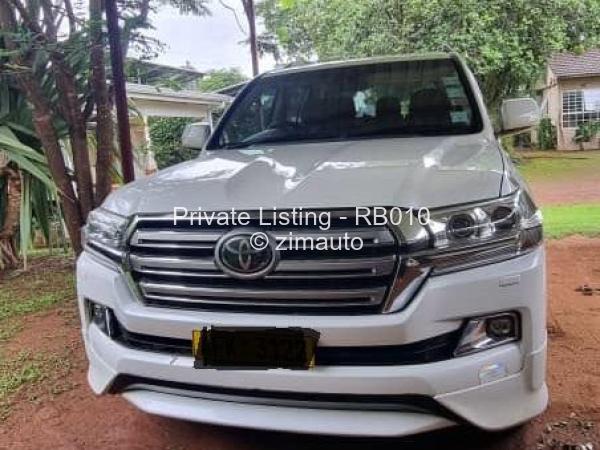 2017 Toyota  Land Cruiser 200
