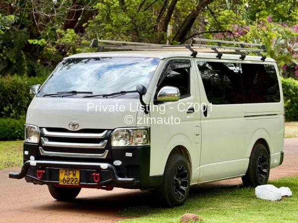 2013 Toyota  Hiace