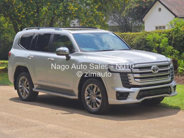 2023 Toyota  Land Cruiser