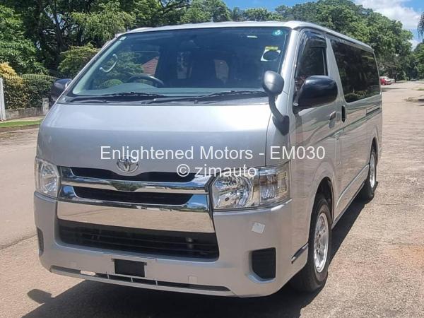 2020 Toyota  Quantum Mini