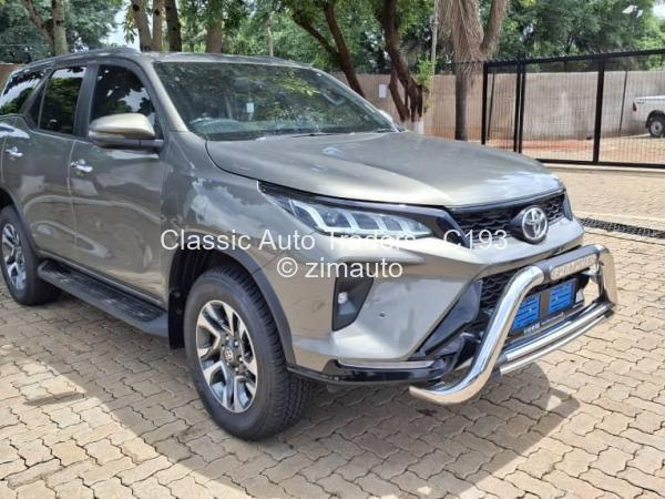 2025 Toyota  Fortuner