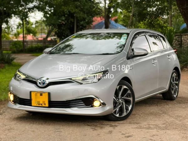 2016 Toyota  Auris