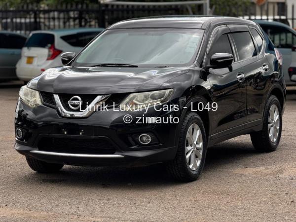 2015 Nissan  X-Trail
