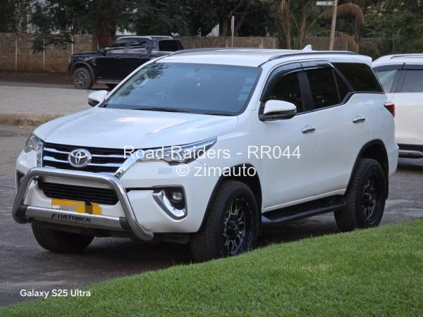 2019 Toyota  Fortuner
