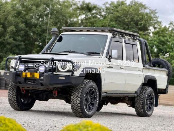2020 Toyota  Land Cruiser