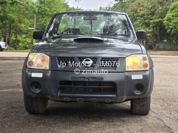 2008 Nissan  Hardbody