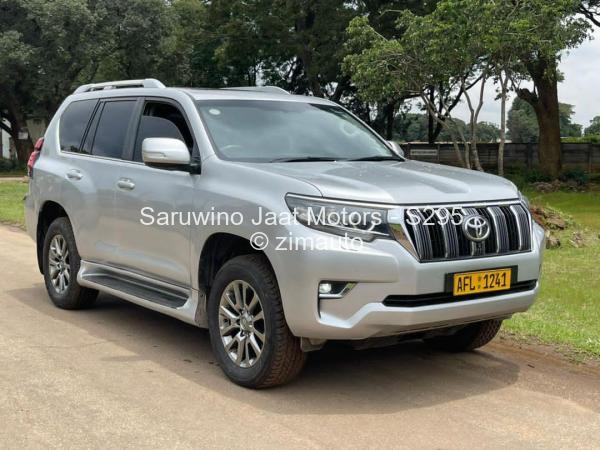 2019 Toyota  Land Cruiser