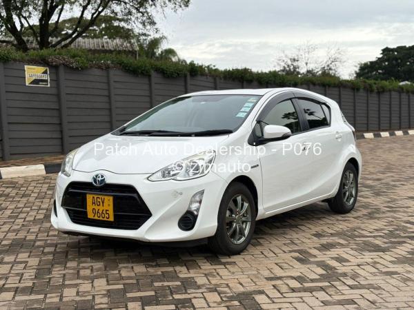 2015 Toyota  Aqua