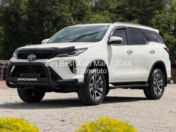 2025 Toyota  Fortuner